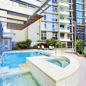 https://mantra-on-the-quay.queenslandhotels.net